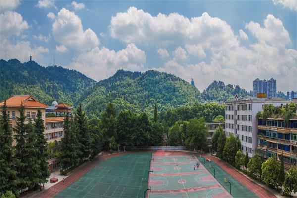 攝圖網_500526471_校園（企業商用）.jpg